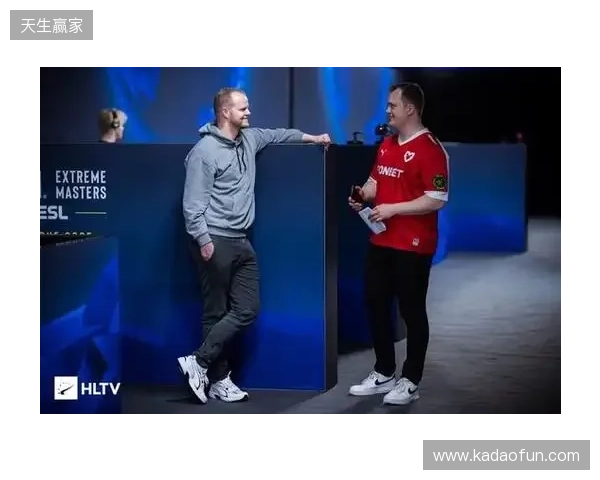 半场-玉昆暂3-0泰山 奥斯卡双响卡约闪击克雷桑中框+失误被断